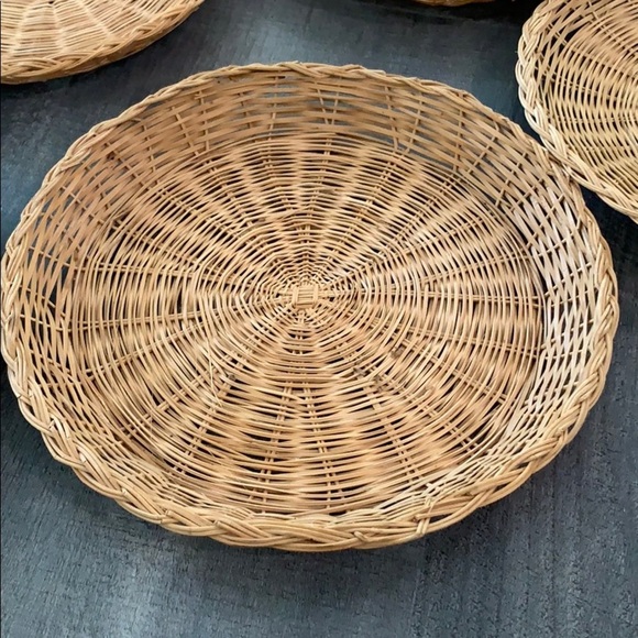 Wicker Paper Plate Holder or Wall Art - set of 10 - Picture 3 of 9